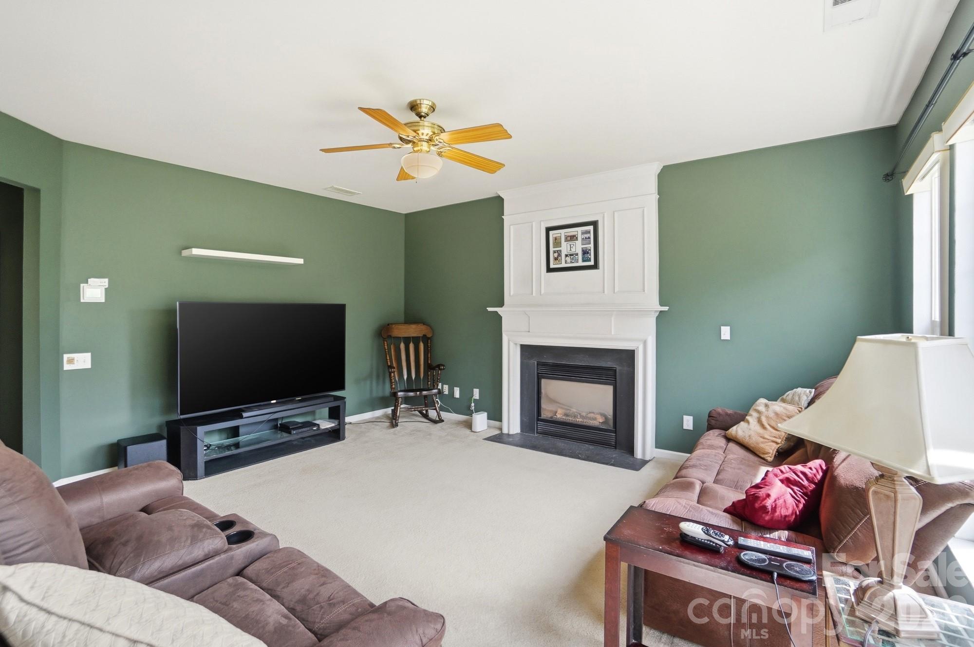 7724 Dinniston Drive — Huntersville