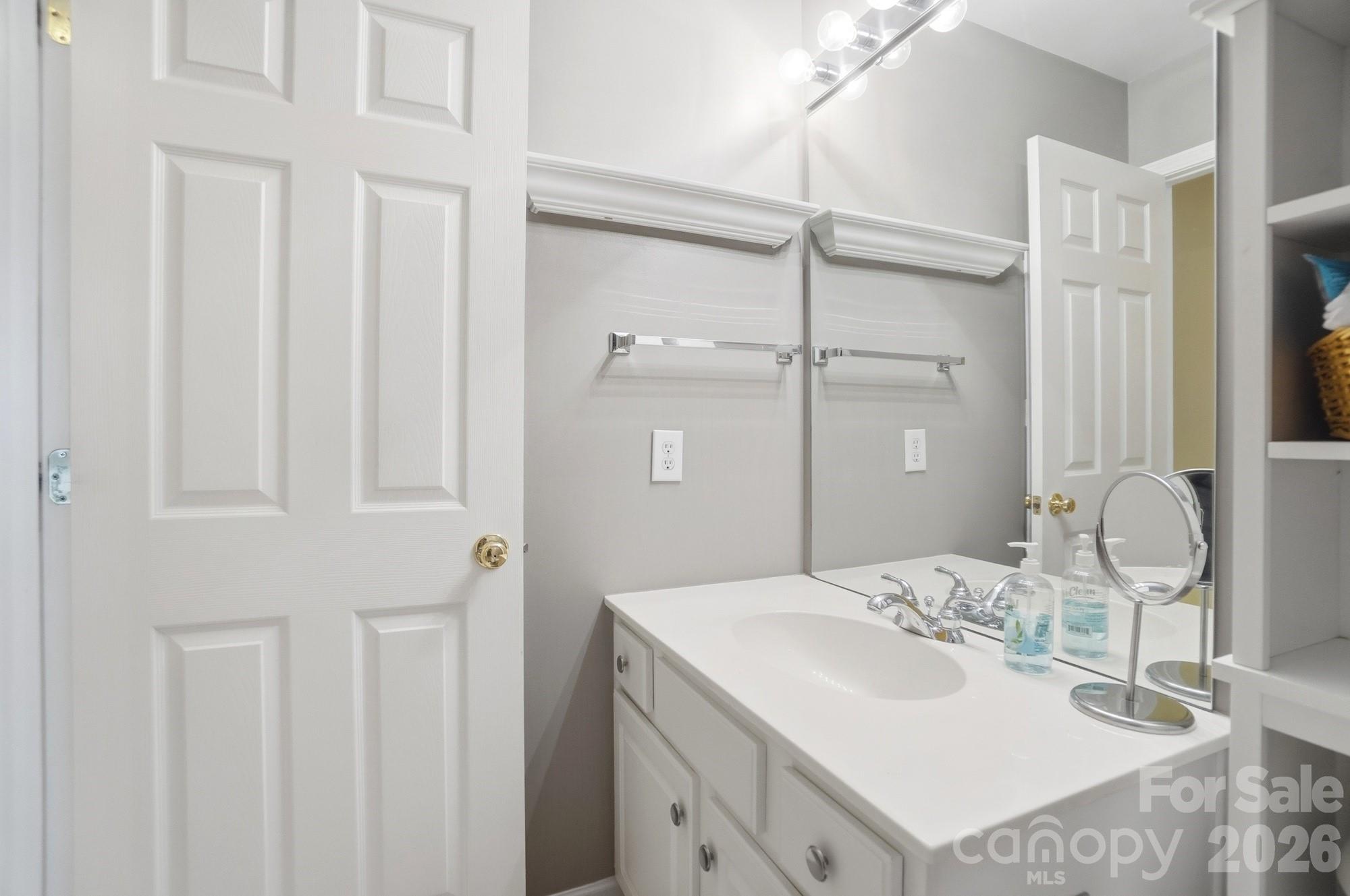 7724 Dinniston Drive — Huntersville