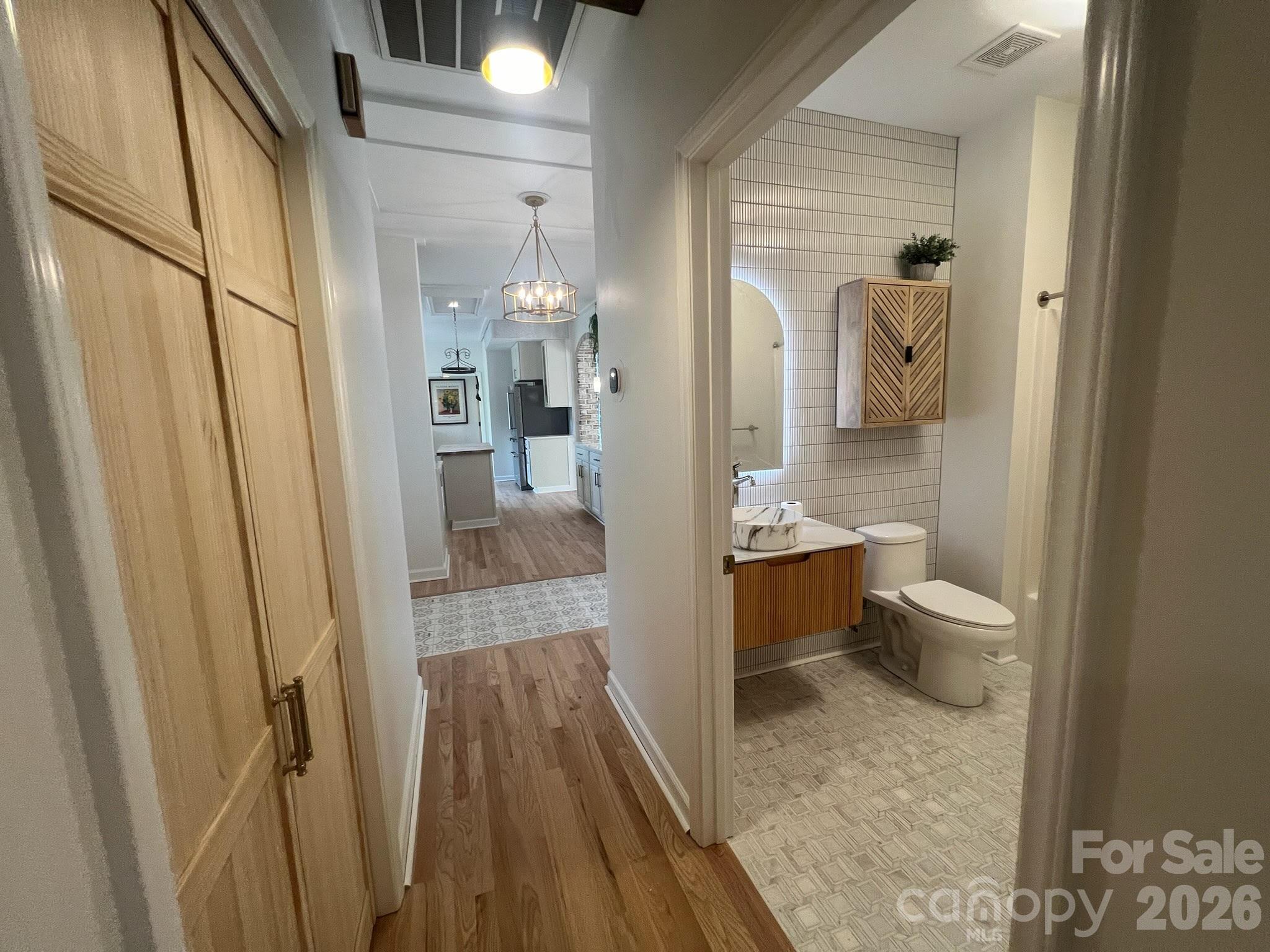 13033 Asbury Chapel Road — Huntersville
