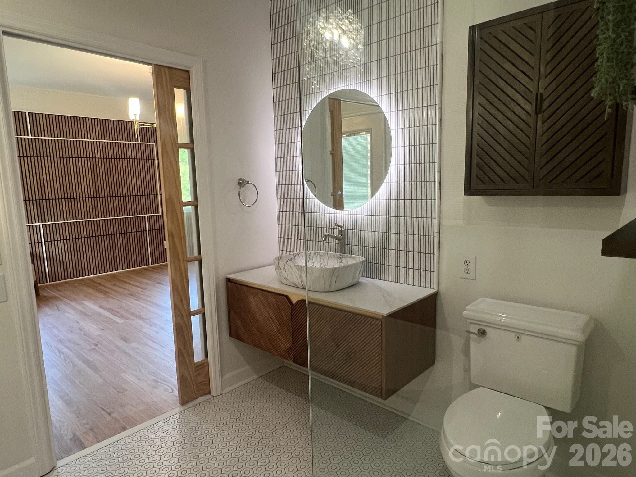 13033 Asbury Chapel Road — Huntersville