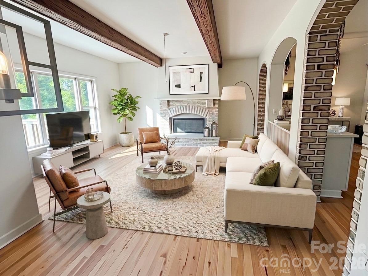13033 Asbury Chapel Road — Huntersville