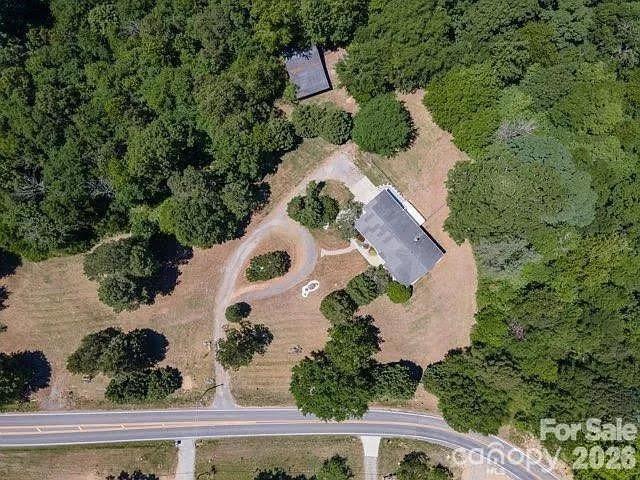 13033 Asbury Chapel Road — Huntersville