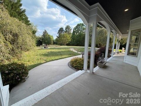 13033 Asbury Chapel Road — Huntersville