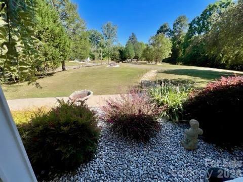 13033 Asbury Chapel Road — Huntersville