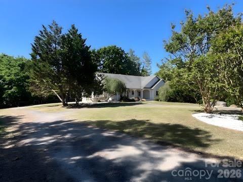 13033 Asbury Chapel Road — Huntersville