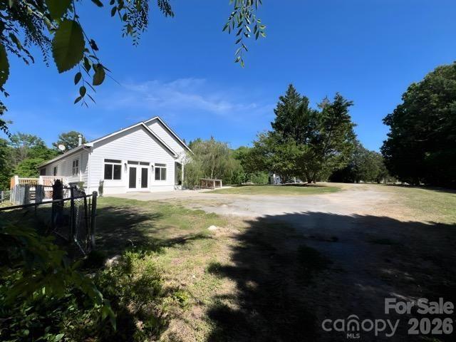 13033 Asbury Chapel Road — Huntersville
