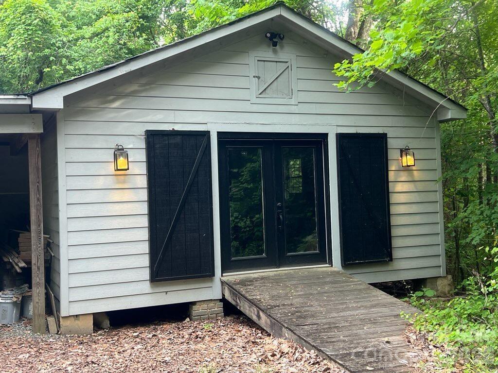 13033 Asbury Chapel Road — Huntersville