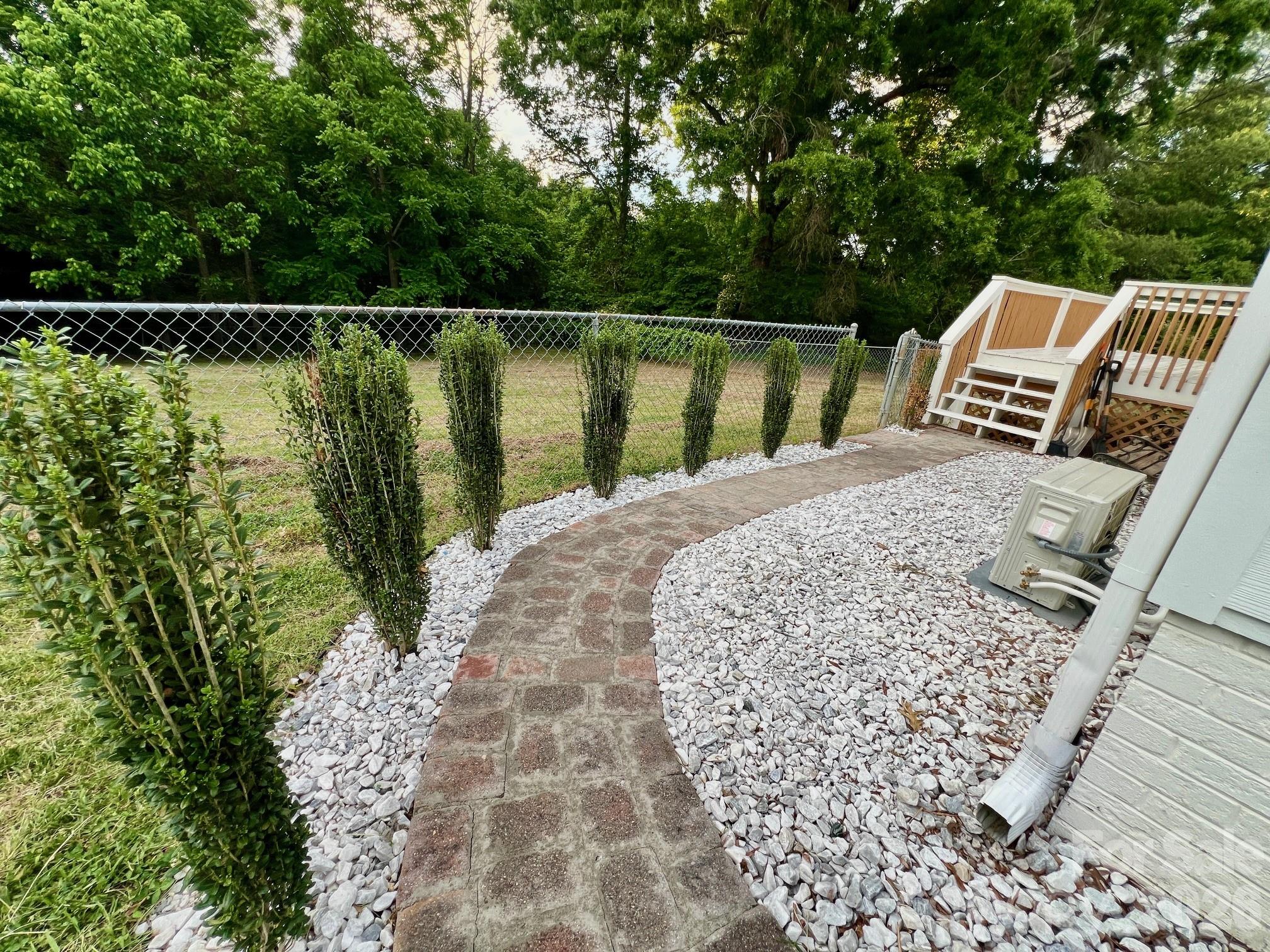 13033 Asbury Chapel Road — Huntersville