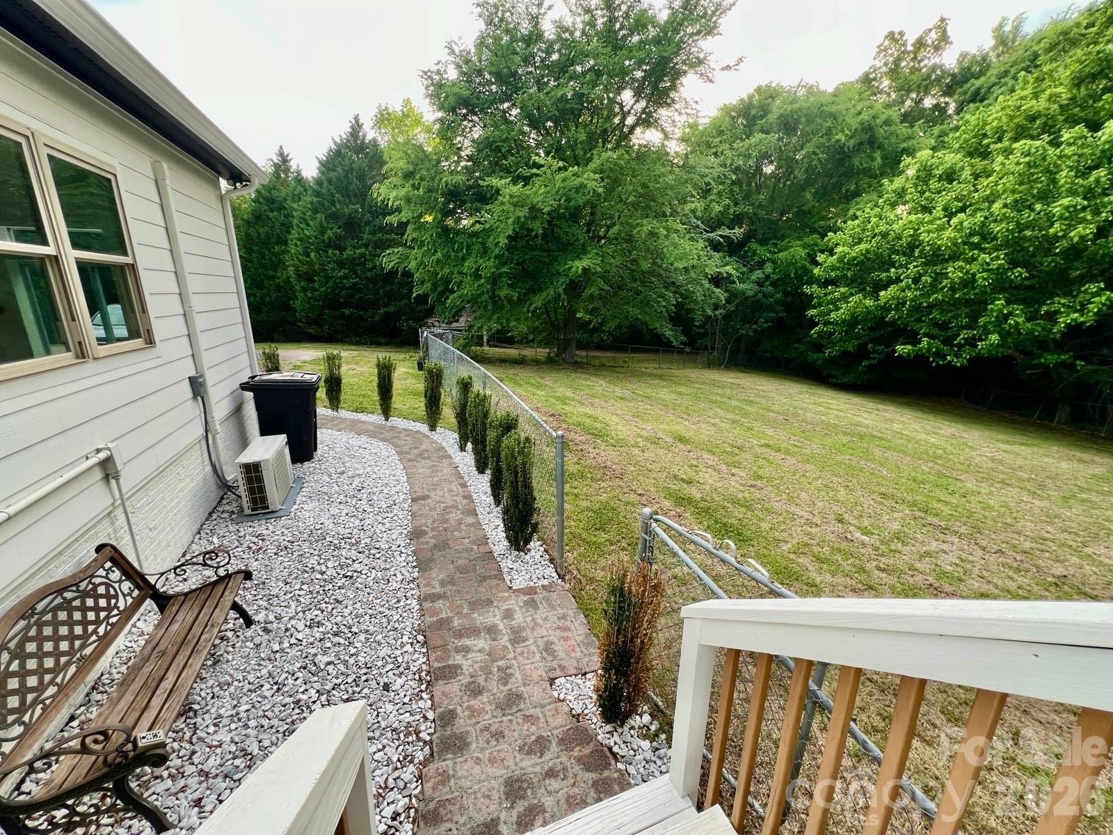 13033 Asbury Chapel Road — Huntersville
