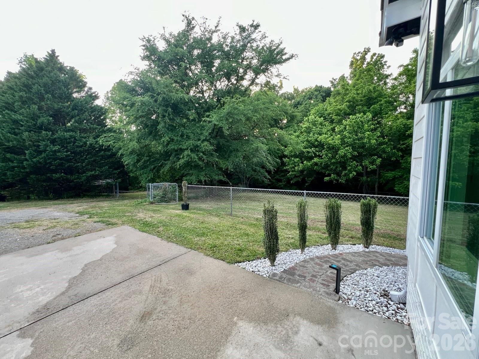 13033 Asbury Chapel Road — Huntersville
