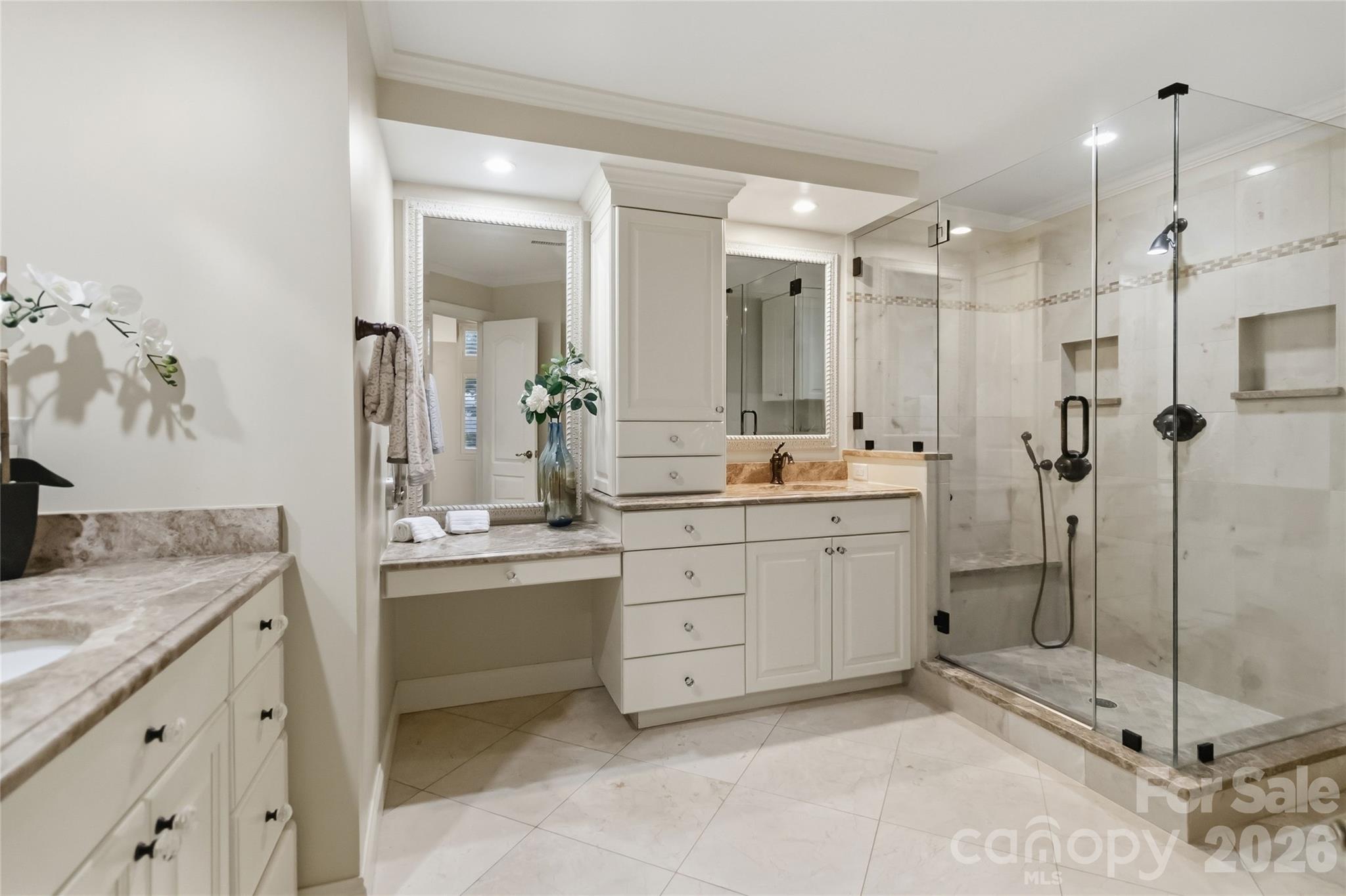 5740 Ballinard Lane — Charlotte