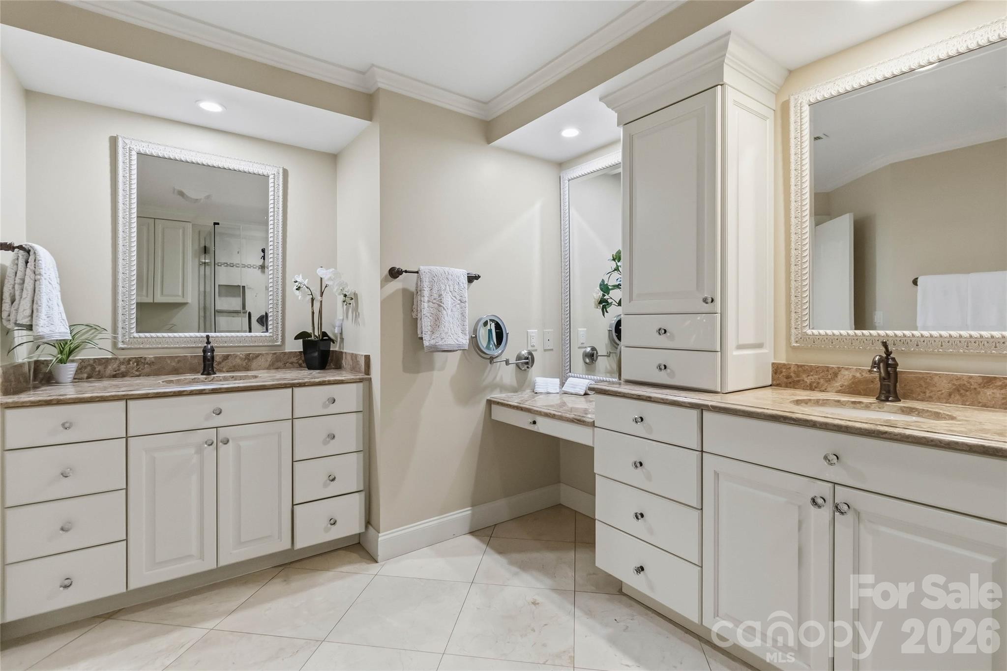5740 Ballinard Lane — Charlotte