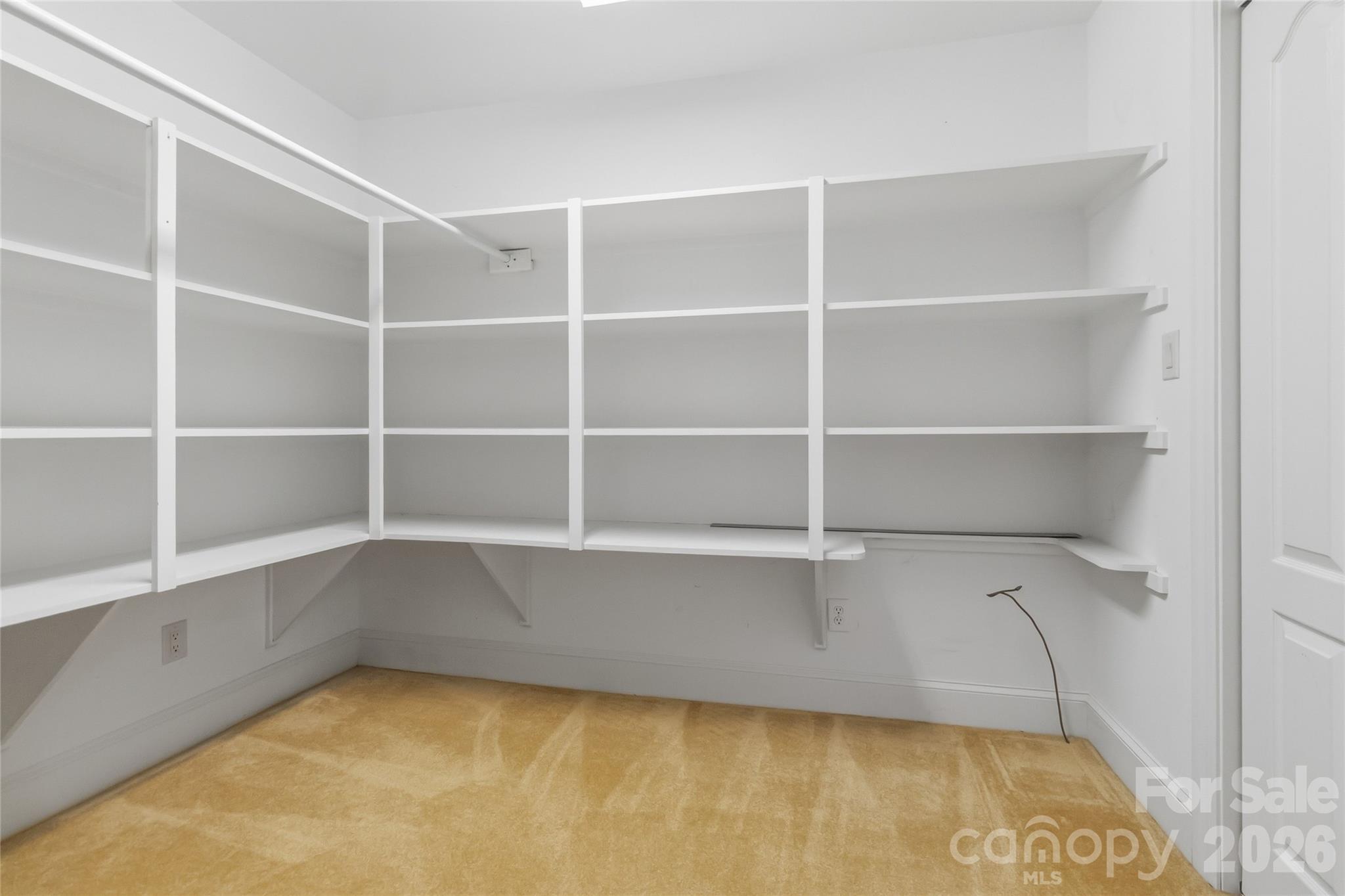 5740 Ballinard Lane — Charlotte