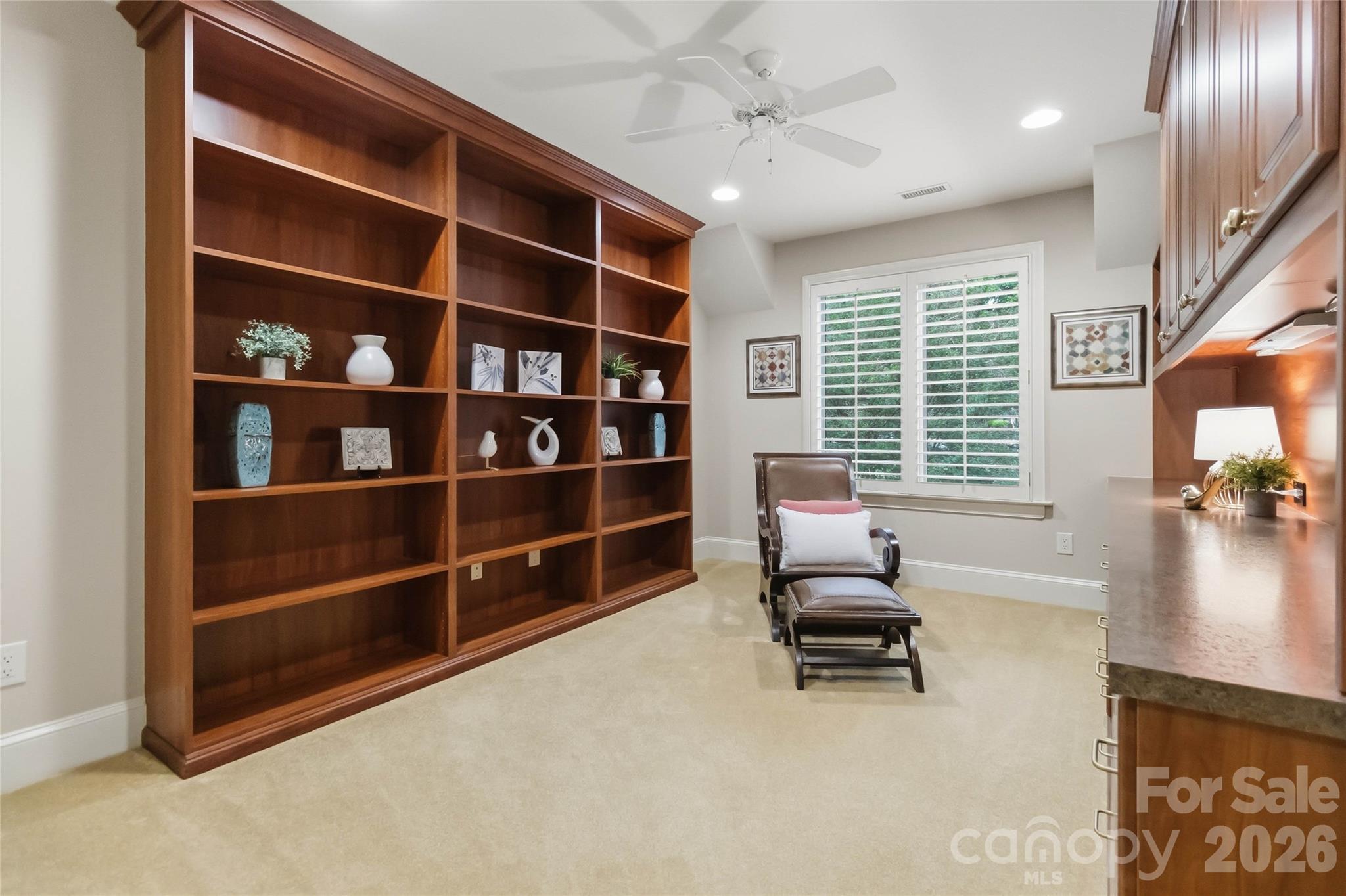 5740 Ballinard Lane — Charlotte