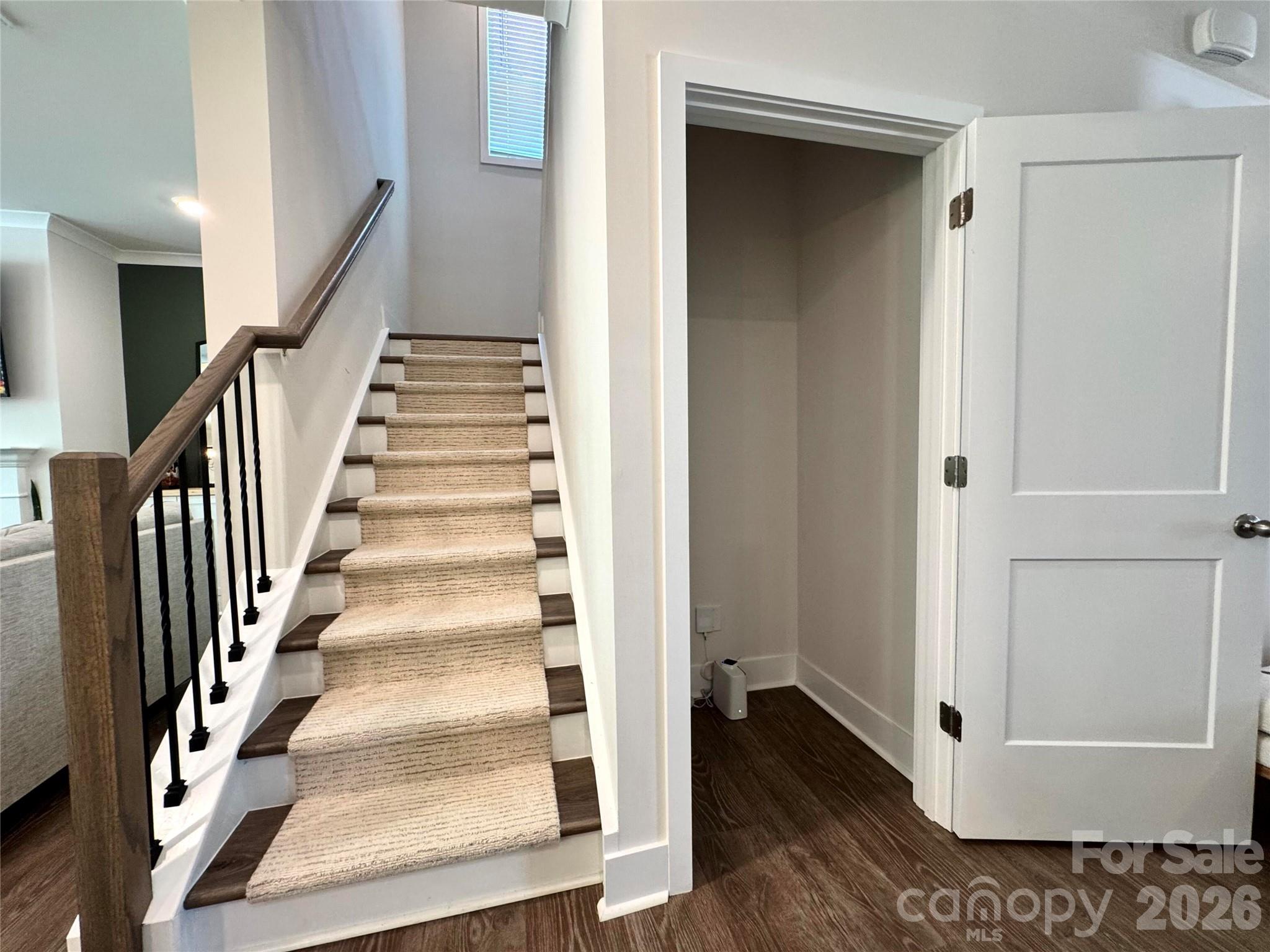 351 Miramar Drive — York