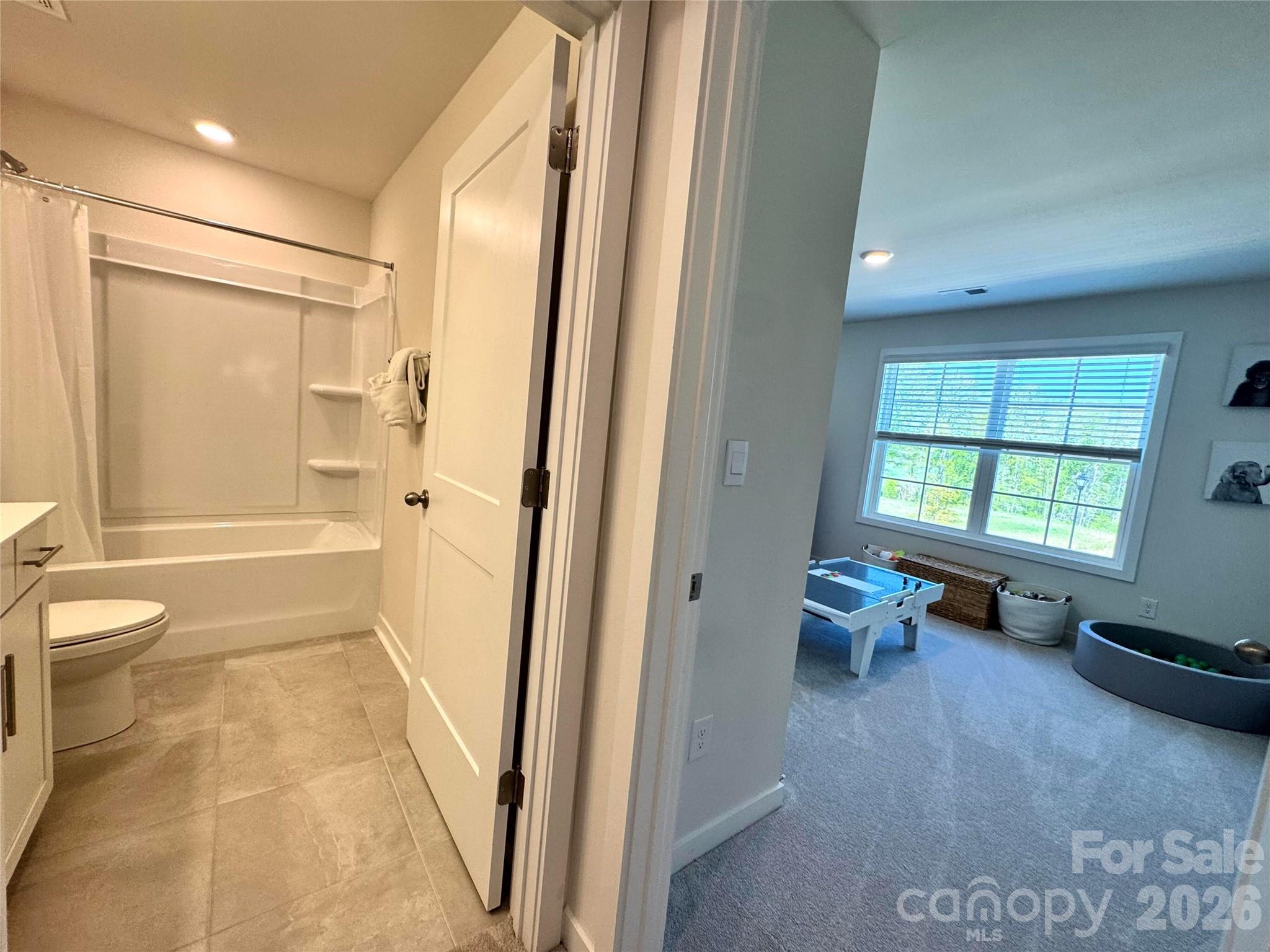 351 Miramar Drive — York