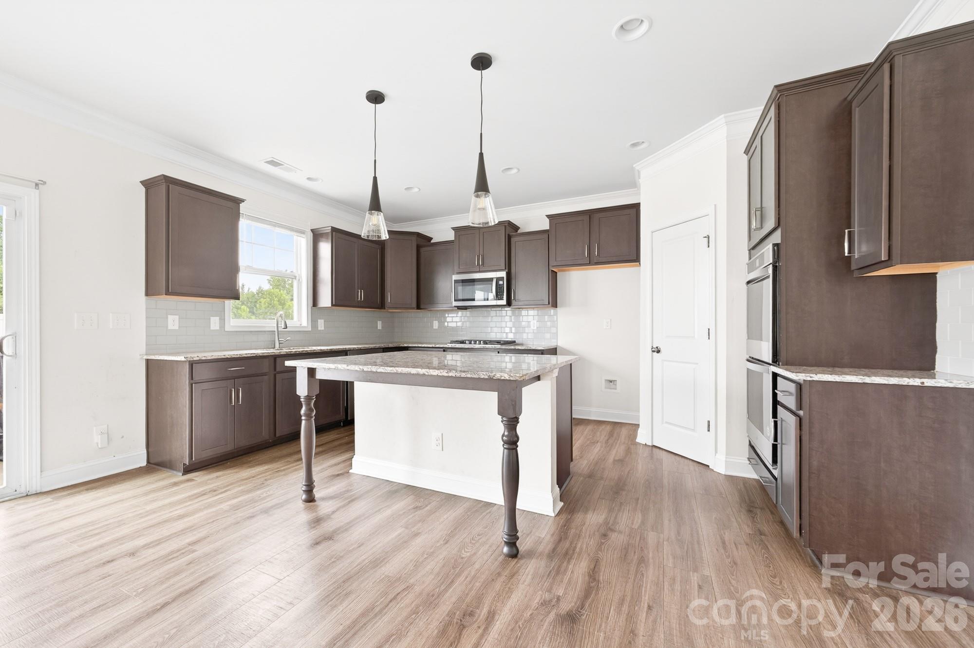 5972 Redwood Pine Road — Concord