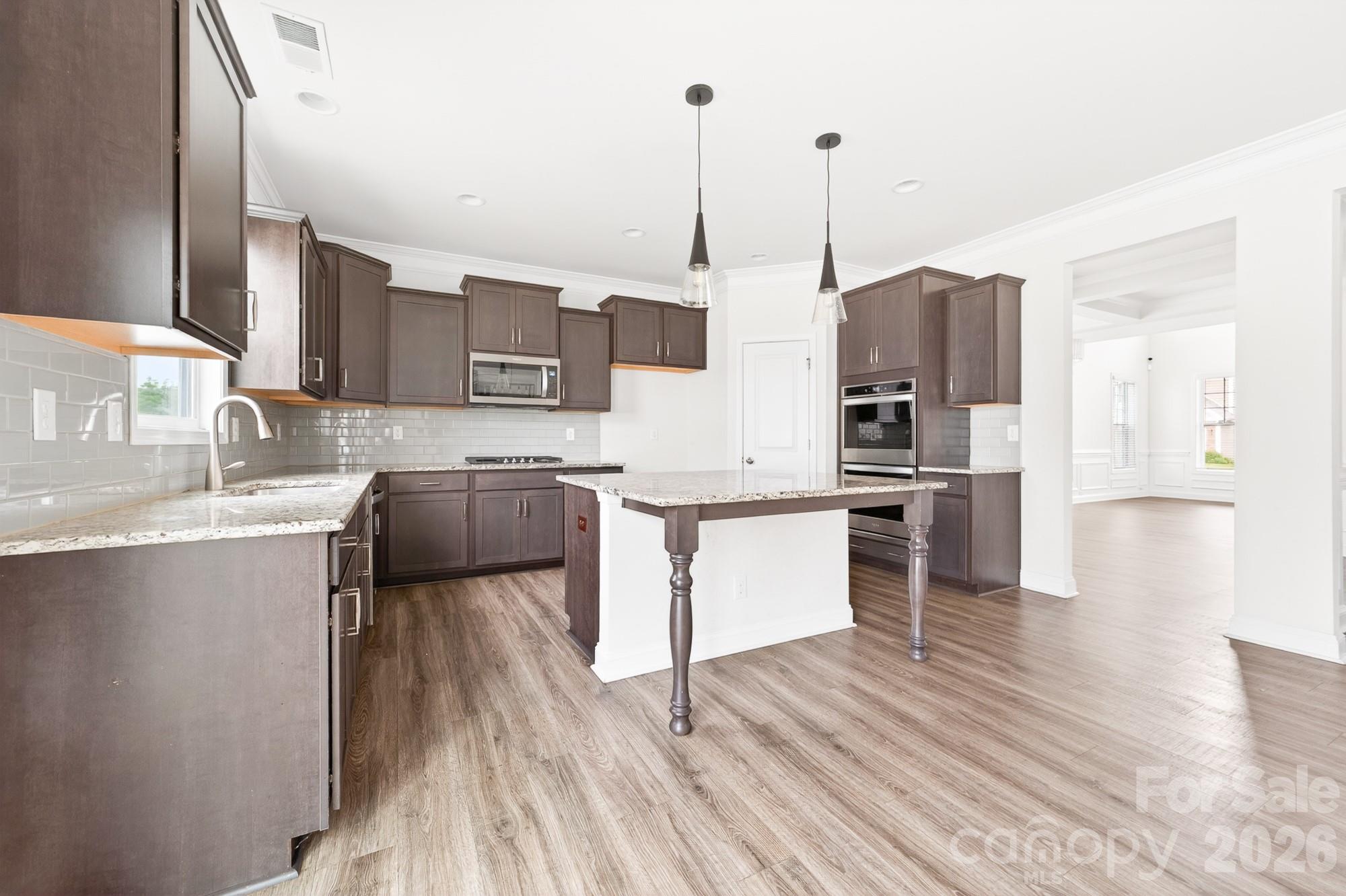 5972 Redwood Pine Road — Concord