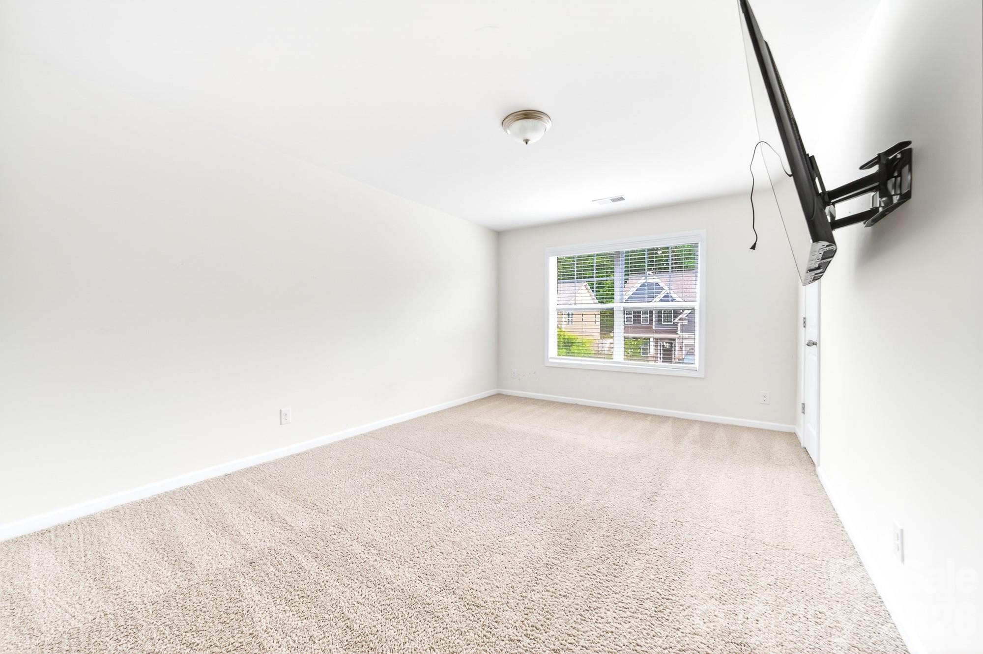 5972 Redwood Pine Road — Concord