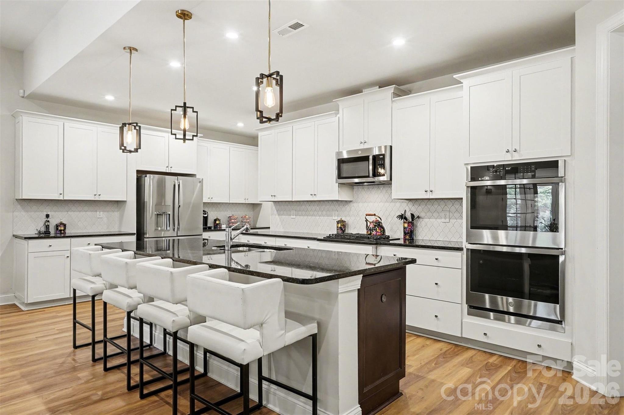 10420 Superb Lane — Charlotte