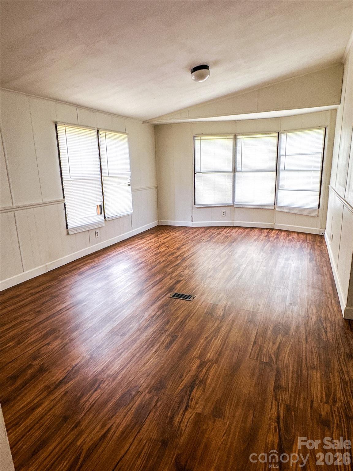 6 Lake Eden Circle — Black Mountain