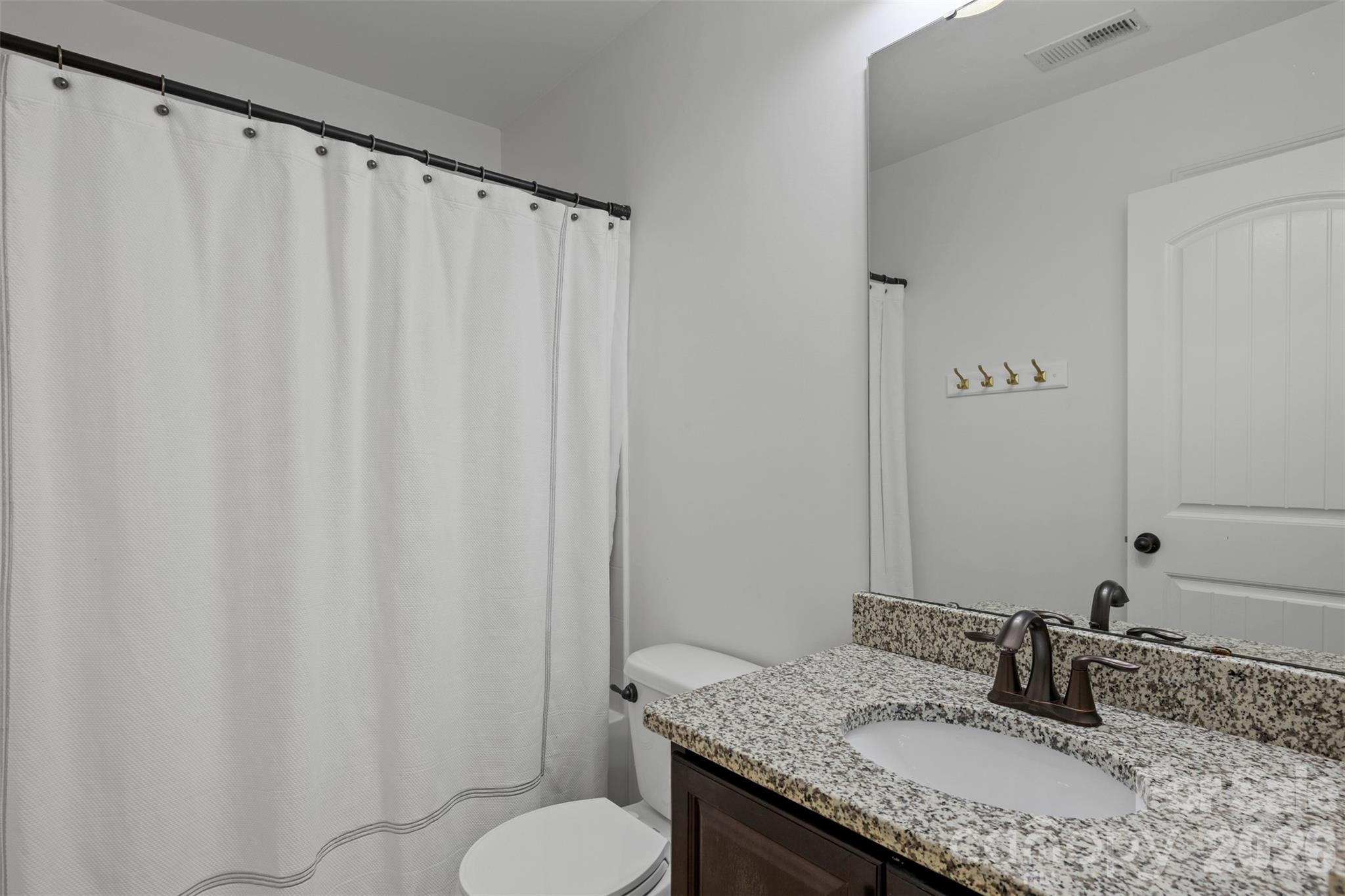 949 Autumn Glen Court — Lake Wylie