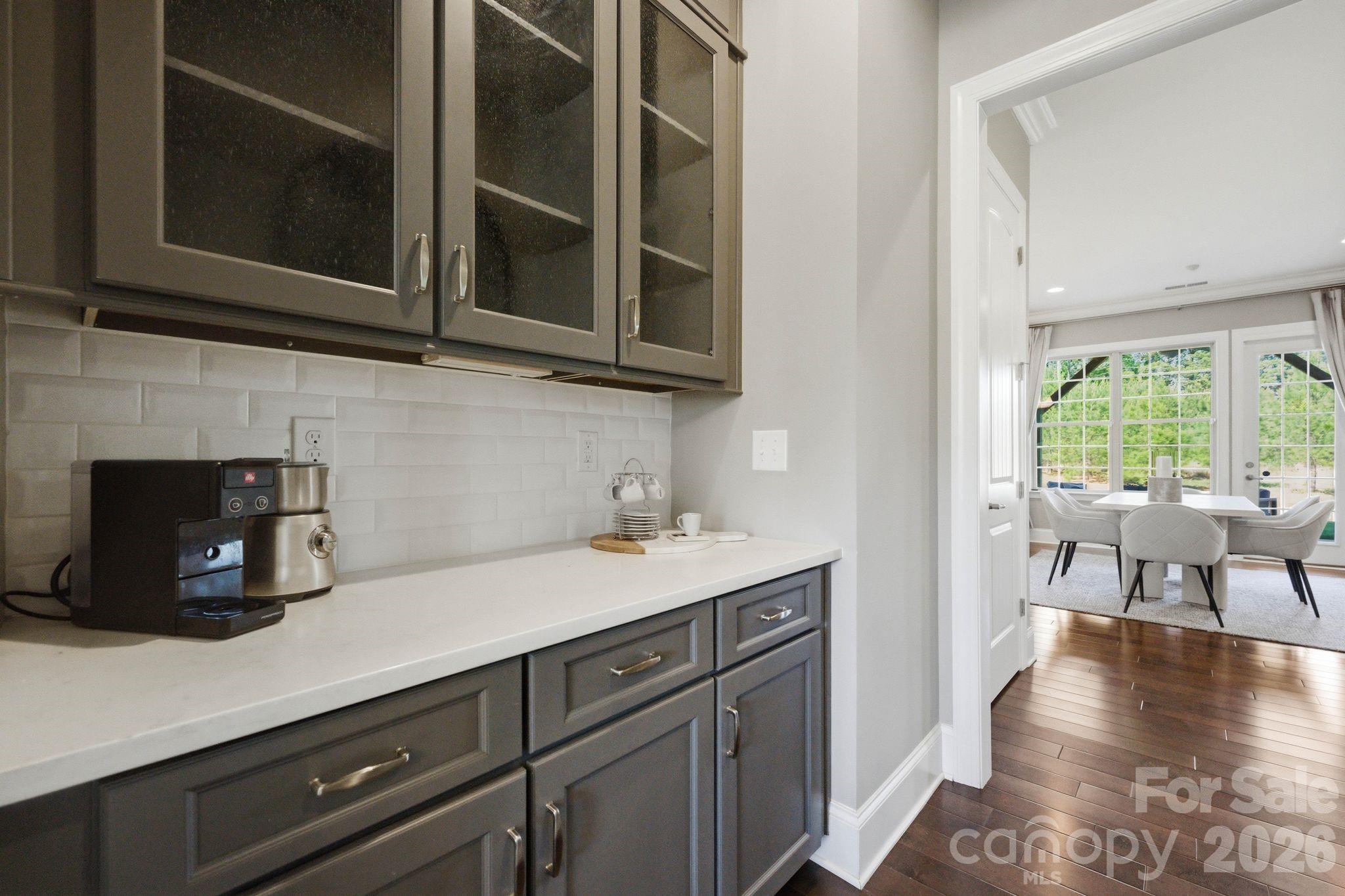1020 Liggets Drive — Matthews