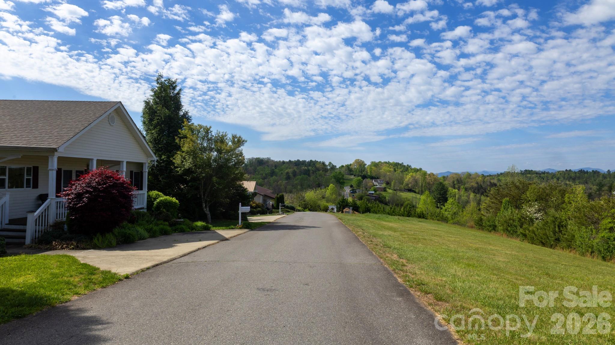 100 Bend View Drive — Marshall