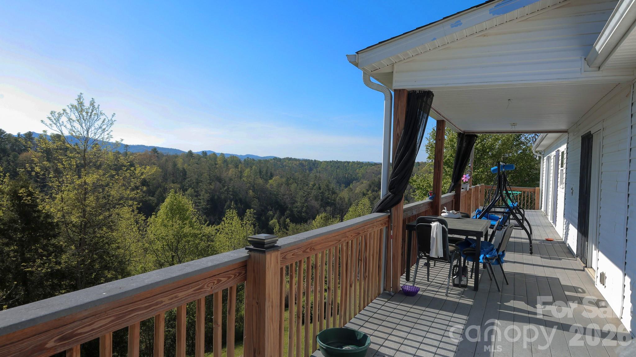 100 Bend View Drive — Marshall