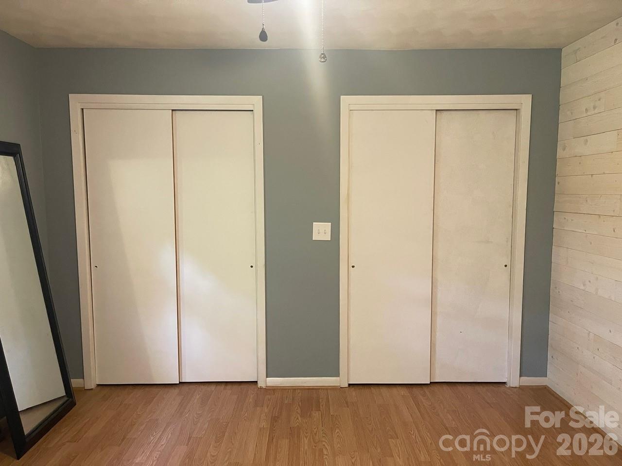 348 Random Drive — New London