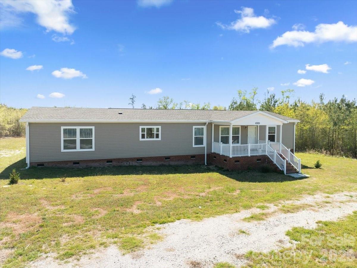 4210 Aaron Temple Church Road — Bennettsville