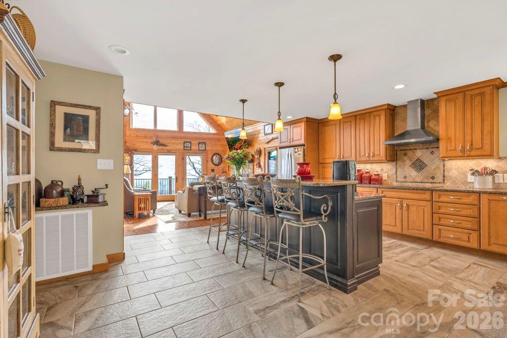 7054 Grandview Circle — Newland