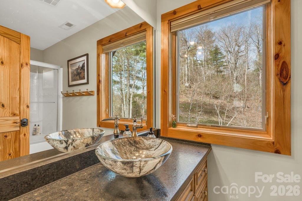 7054 Grandview Circle — Newland