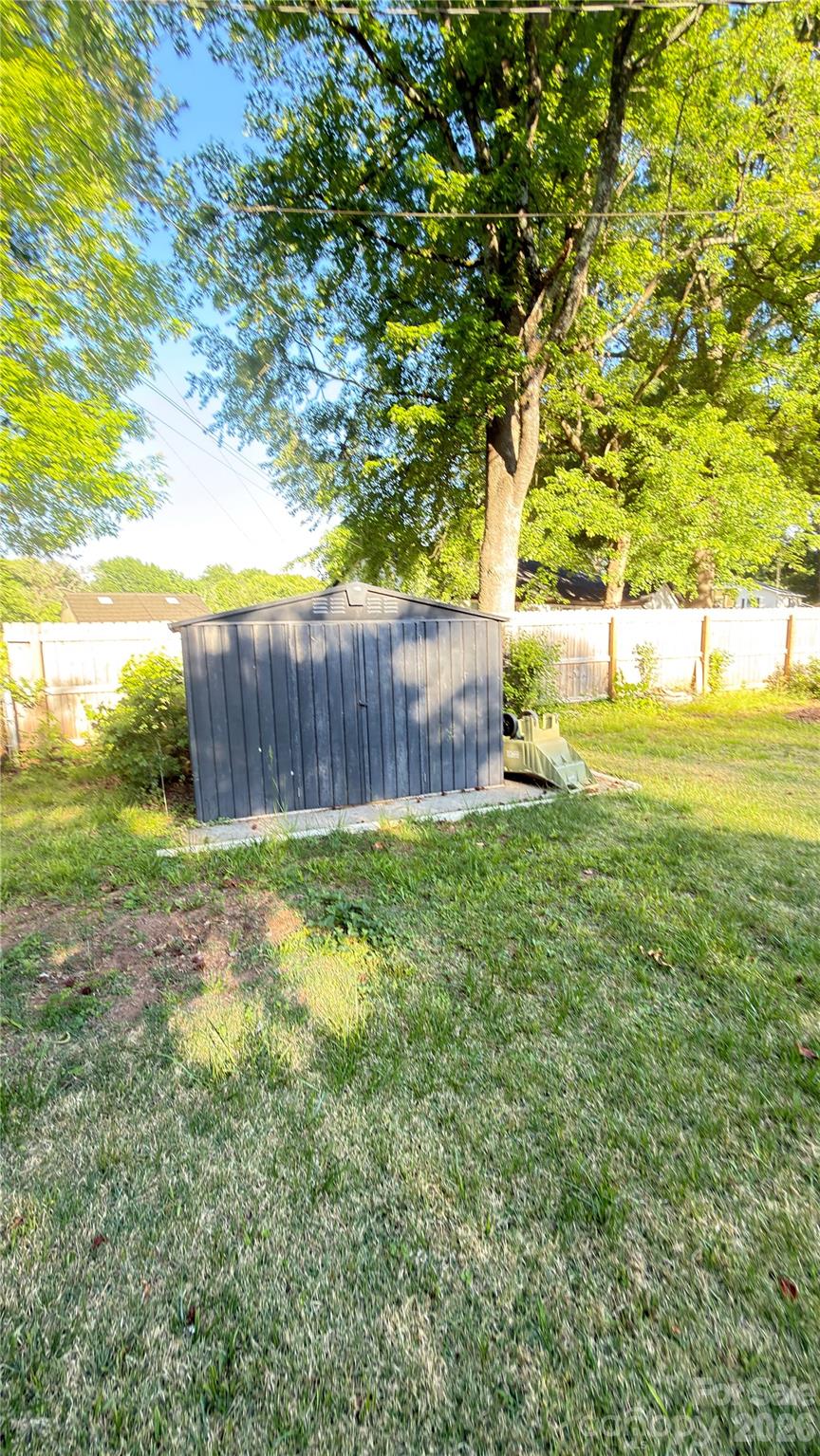 4131 Woodgreen Terrace — Charlotte