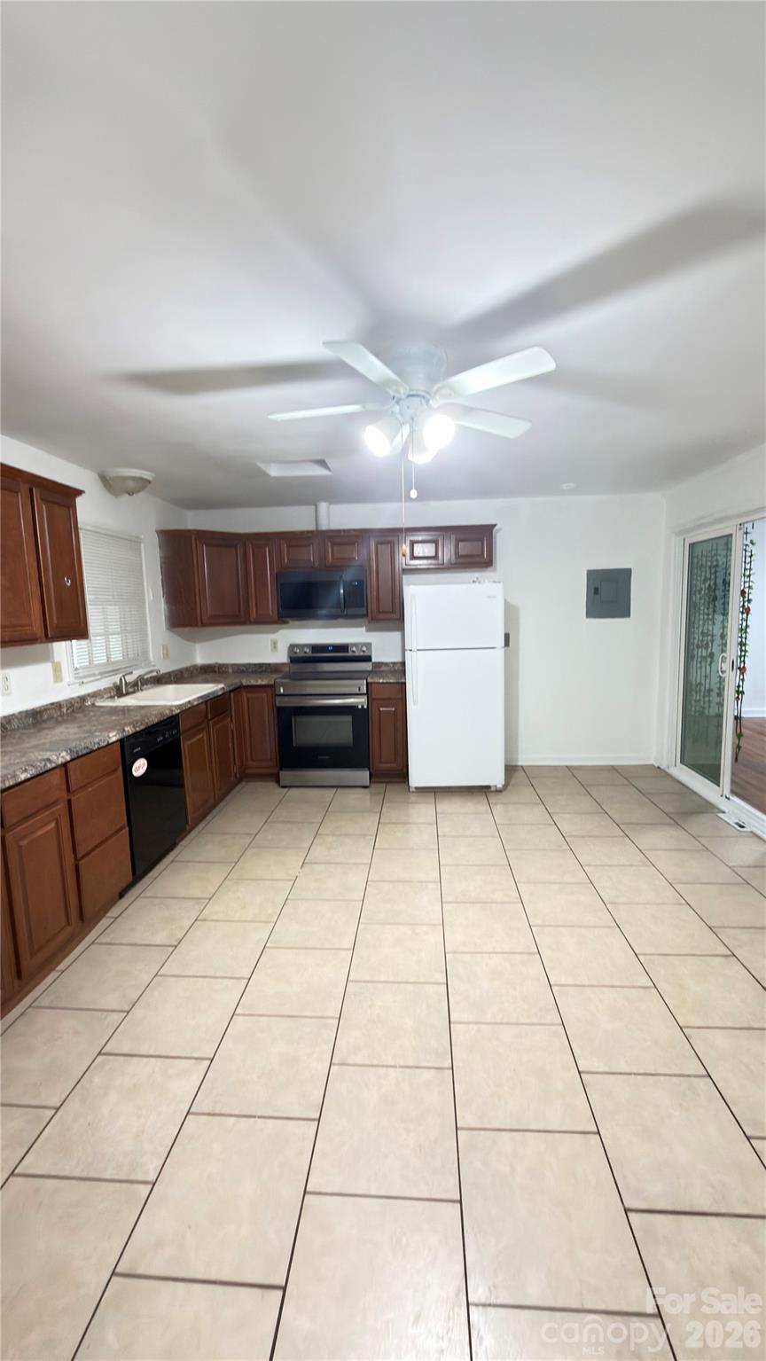 4131 Woodgreen Terrace — Charlotte
