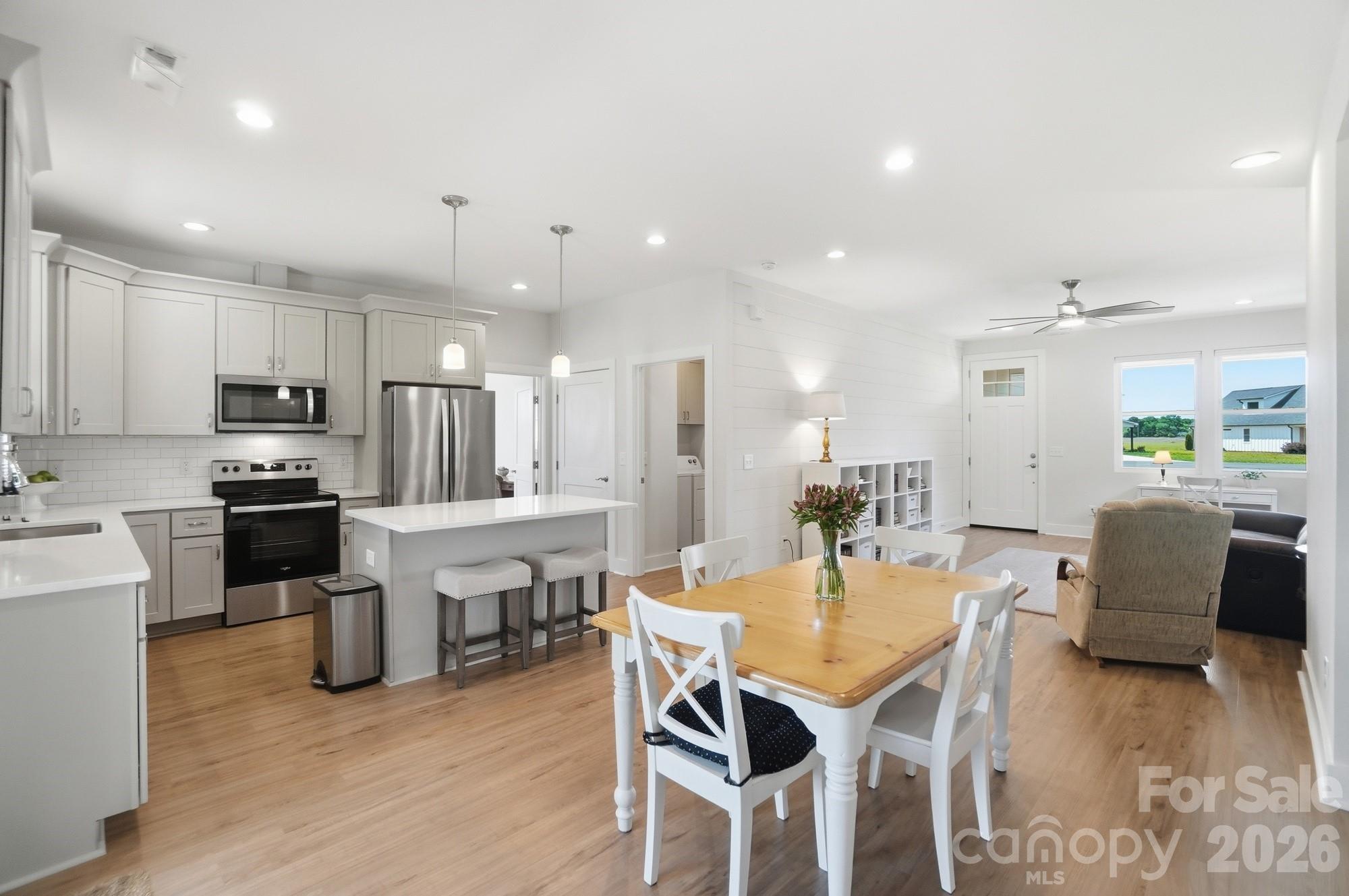 27636 Taylor Lane — Albemarle