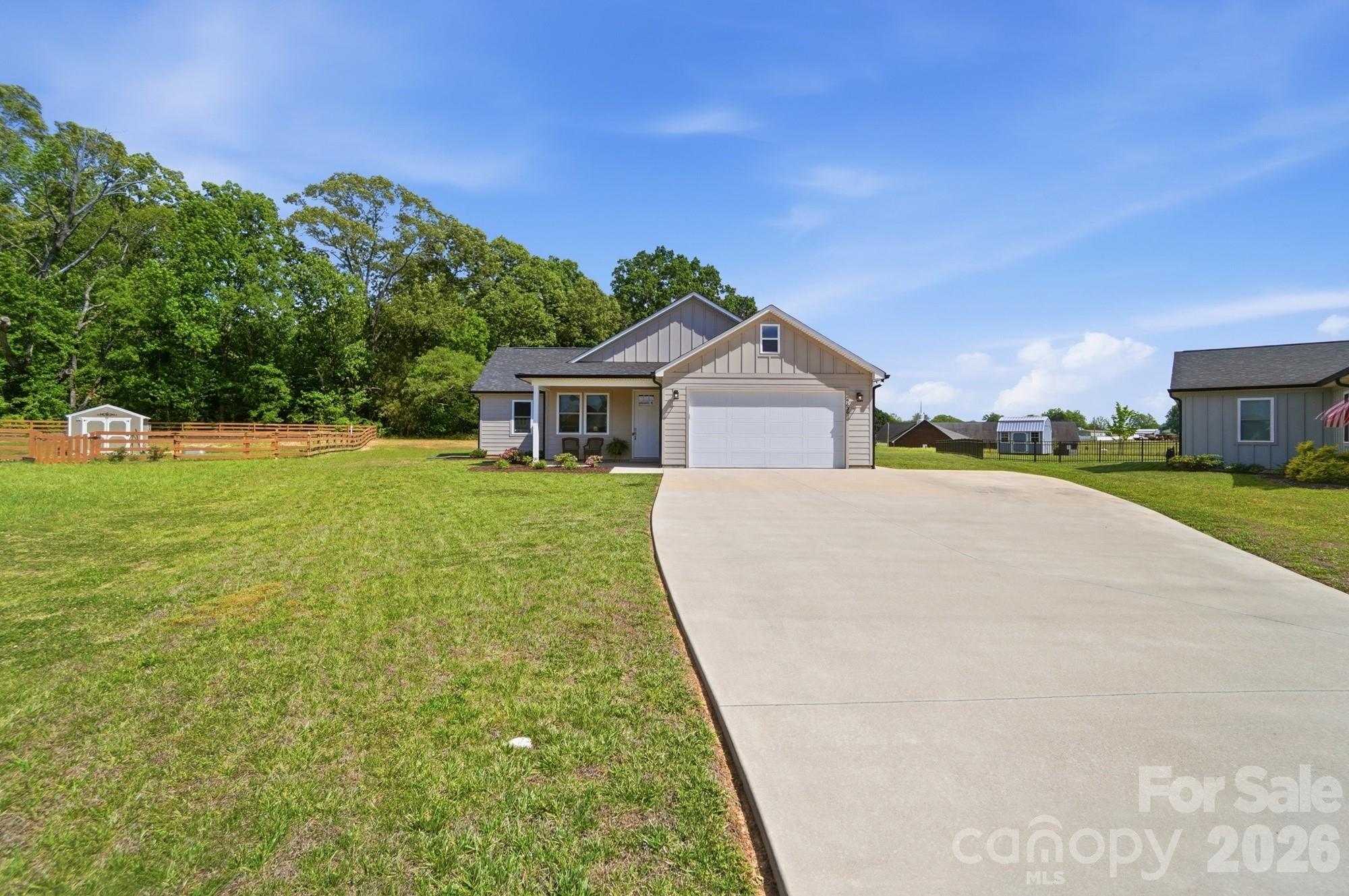 27636 Taylor Lane — Albemarle