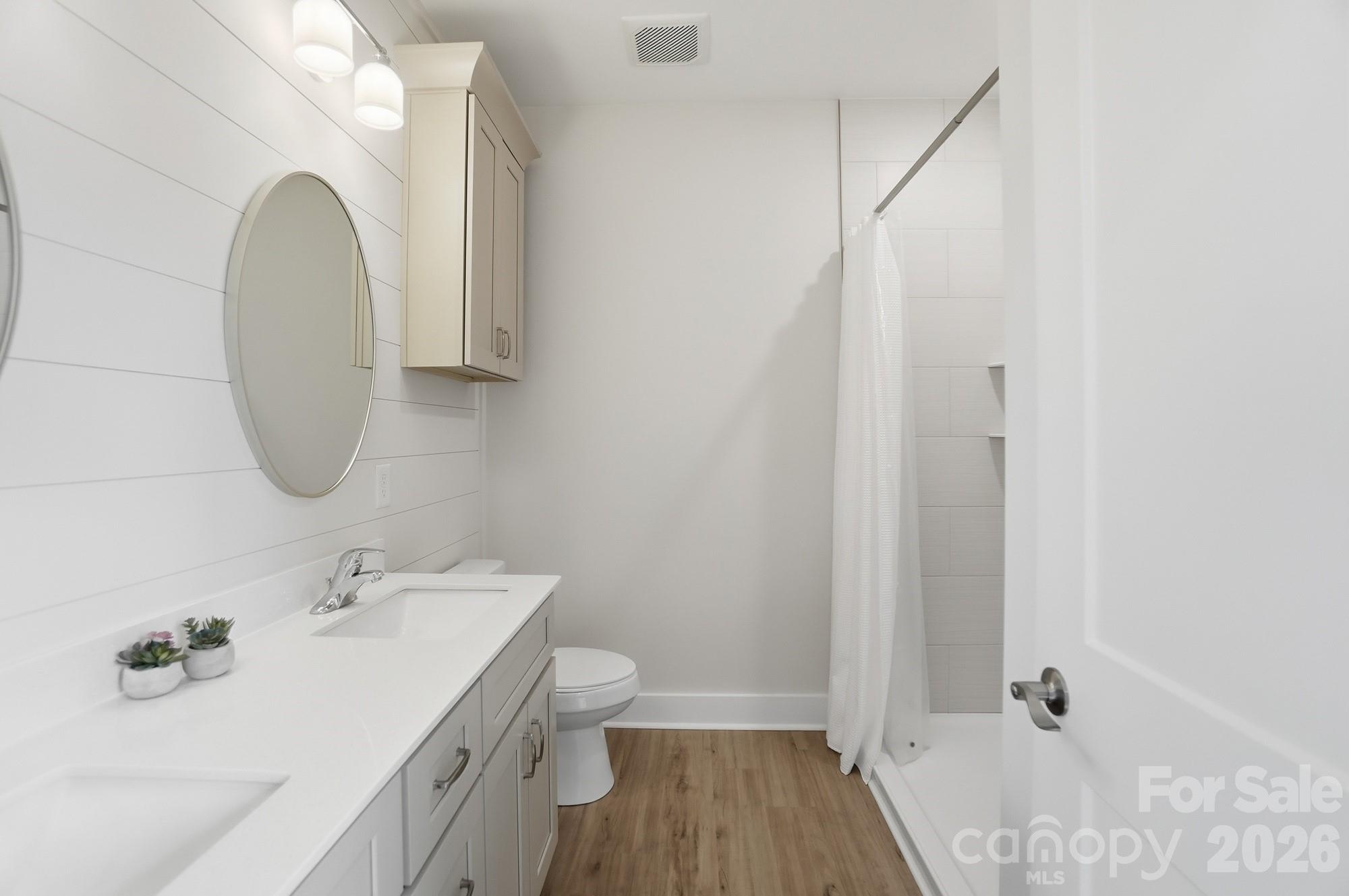 27636 Taylor Lane — Albemarle