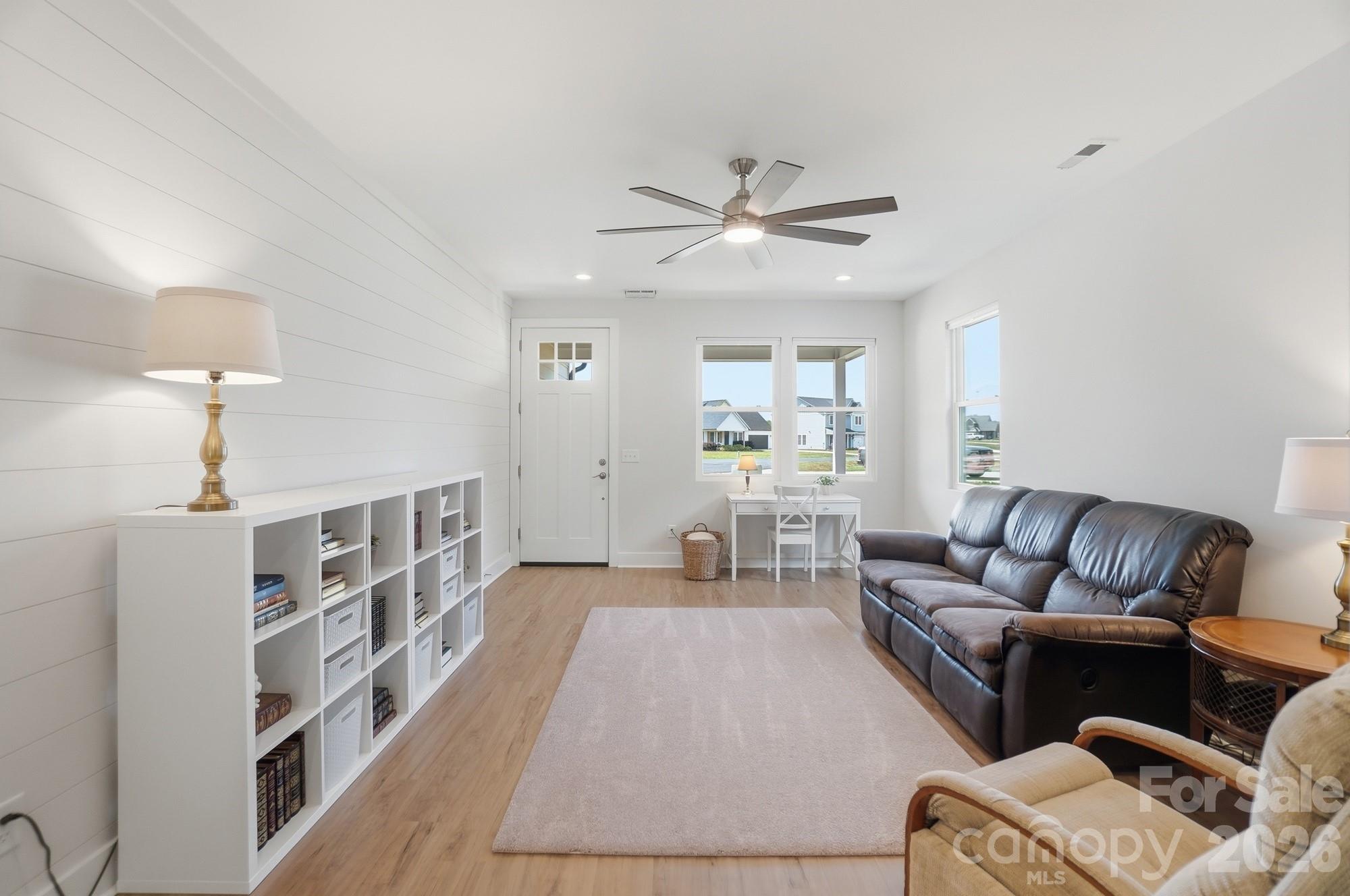 27636 Taylor Lane — Albemarle