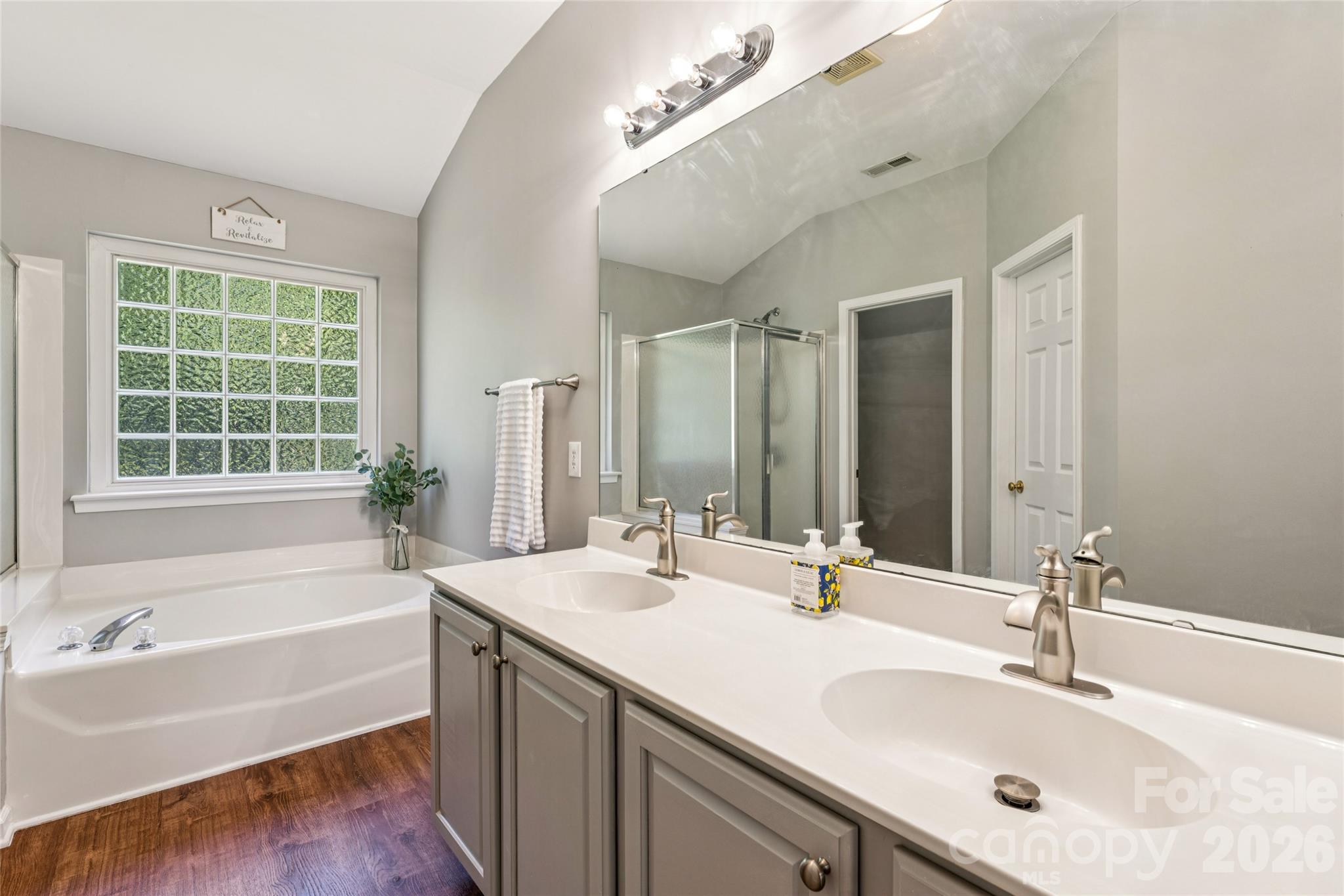 9912 Eden Hall Court — Charlotte