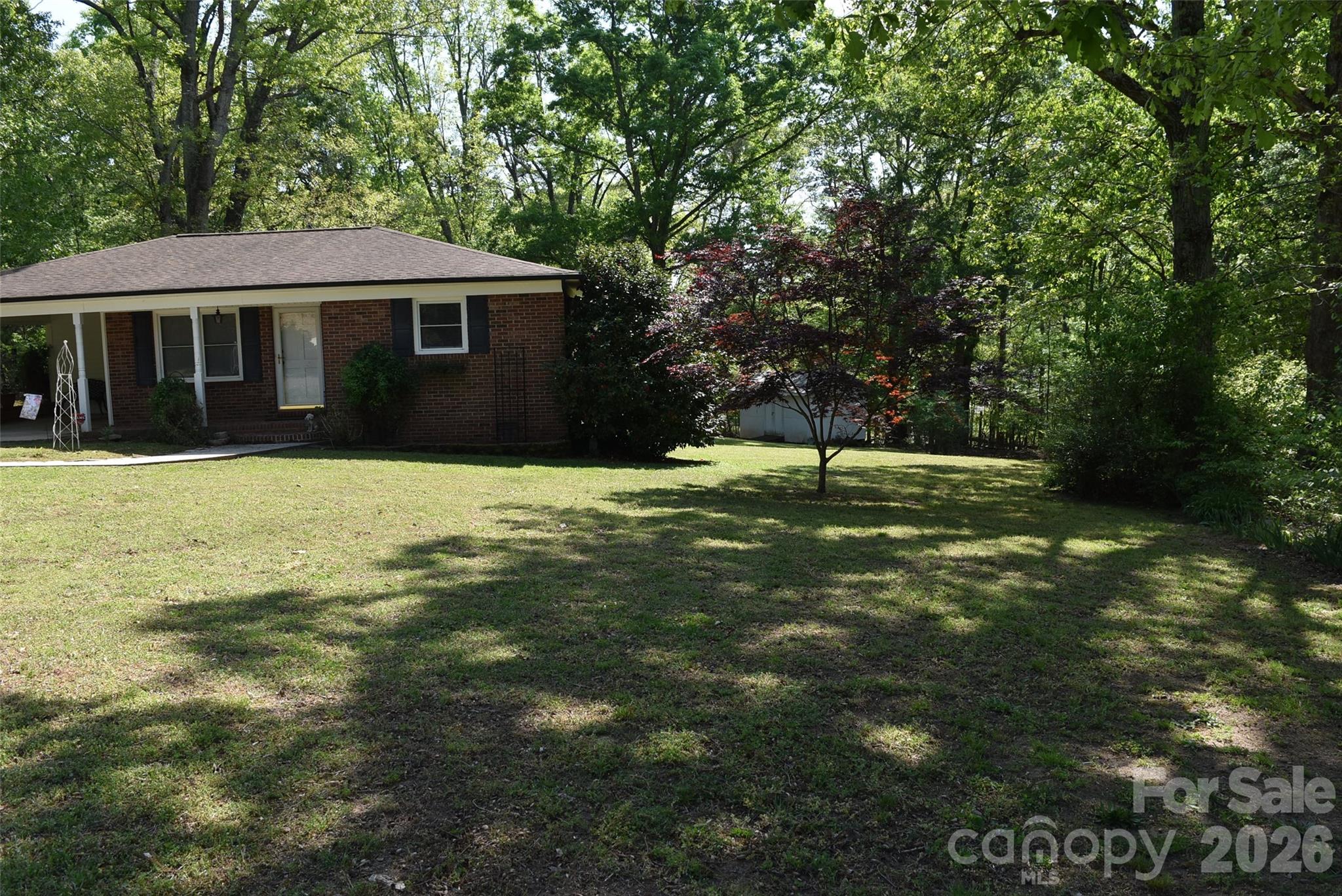 217 Redwood Lane — Lincolnton