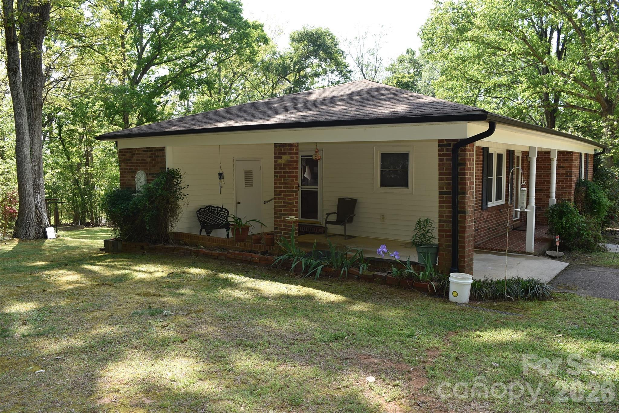 217 Redwood Lane — Lincolnton
