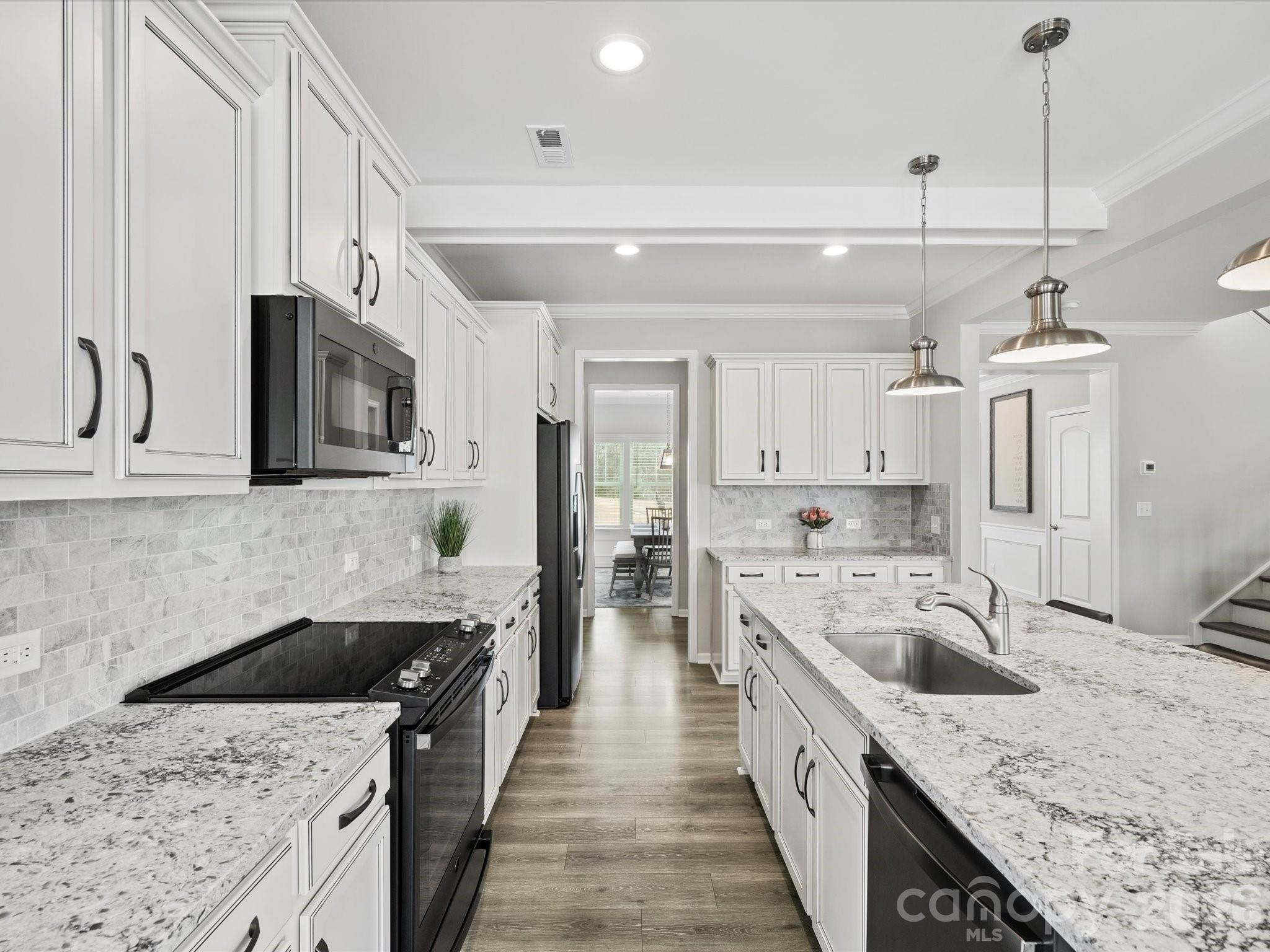 1503 Brooksland Place — Waxhaw