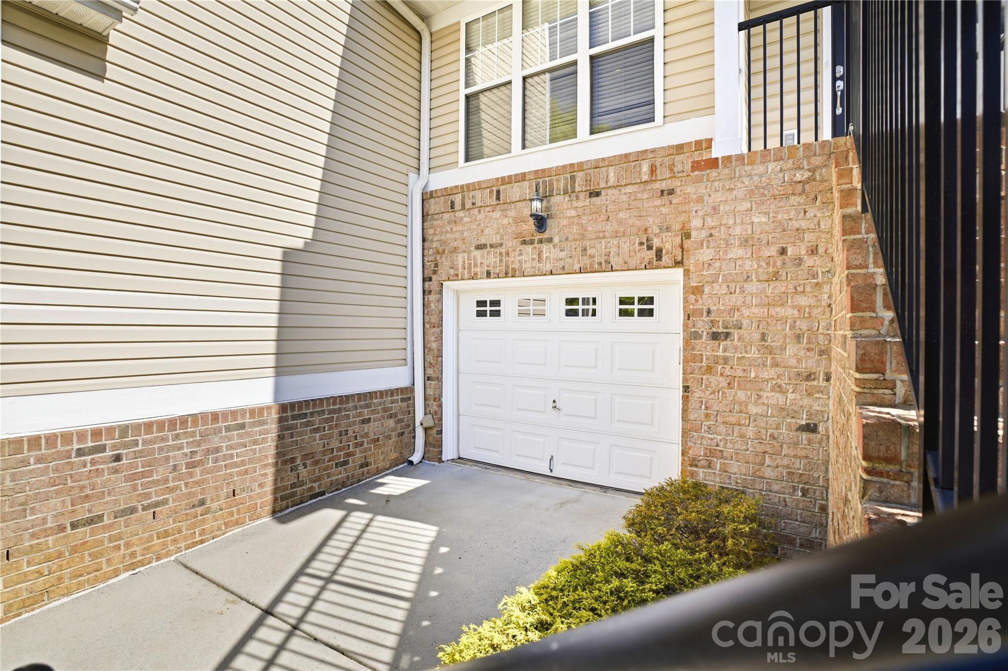 6048 Champions Crest Drive — Charlotte