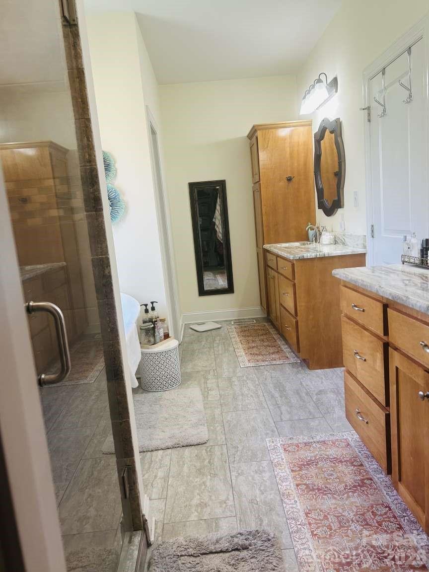 35 Iswa Drive — Taylorsville