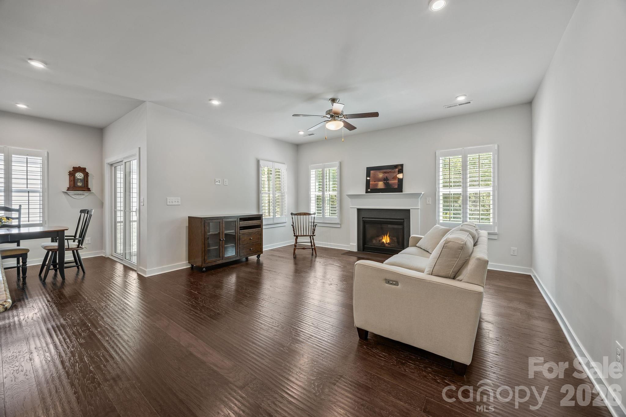10277 October Glory Way — Charlotte