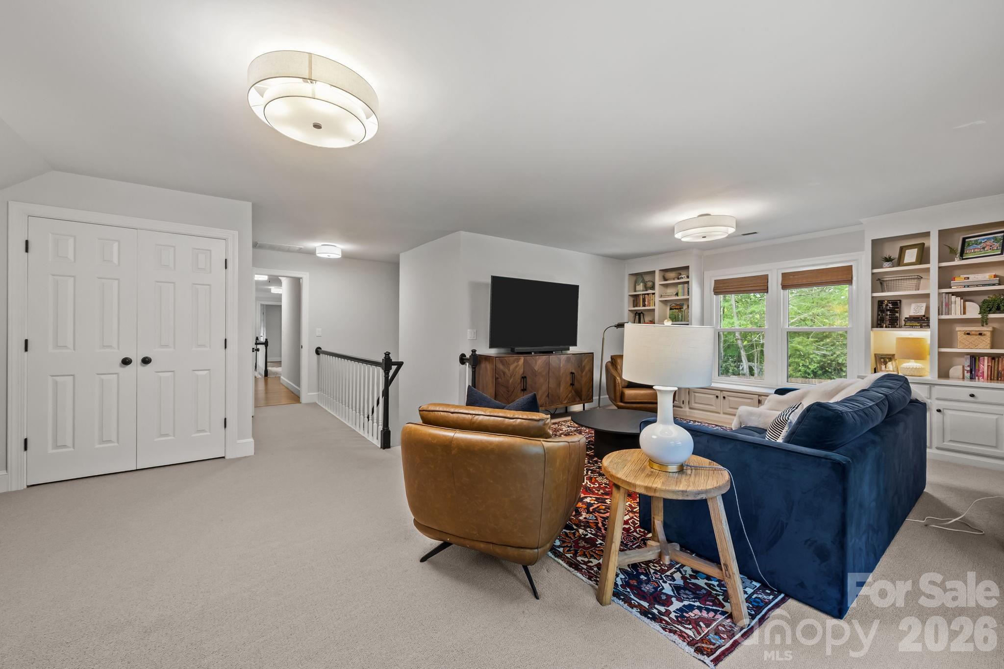 2234 Queensland Drive — Charlotte