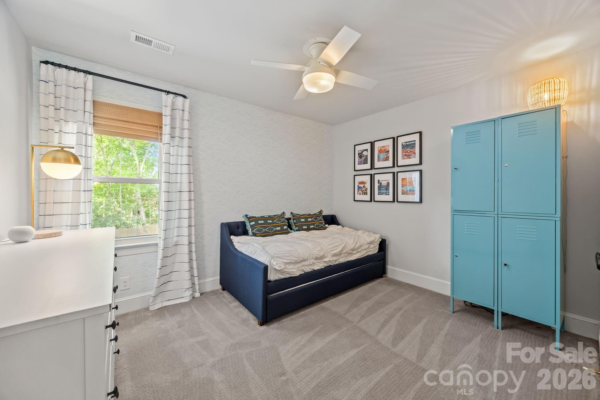 2234 Queensland Drive — Charlotte