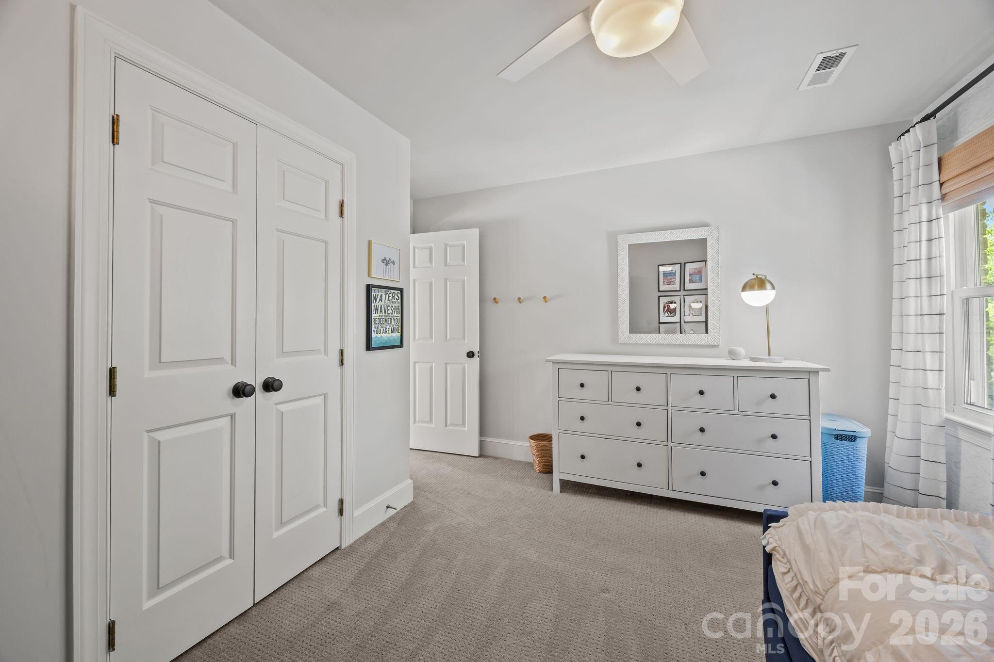 2234 Queensland Drive — Charlotte