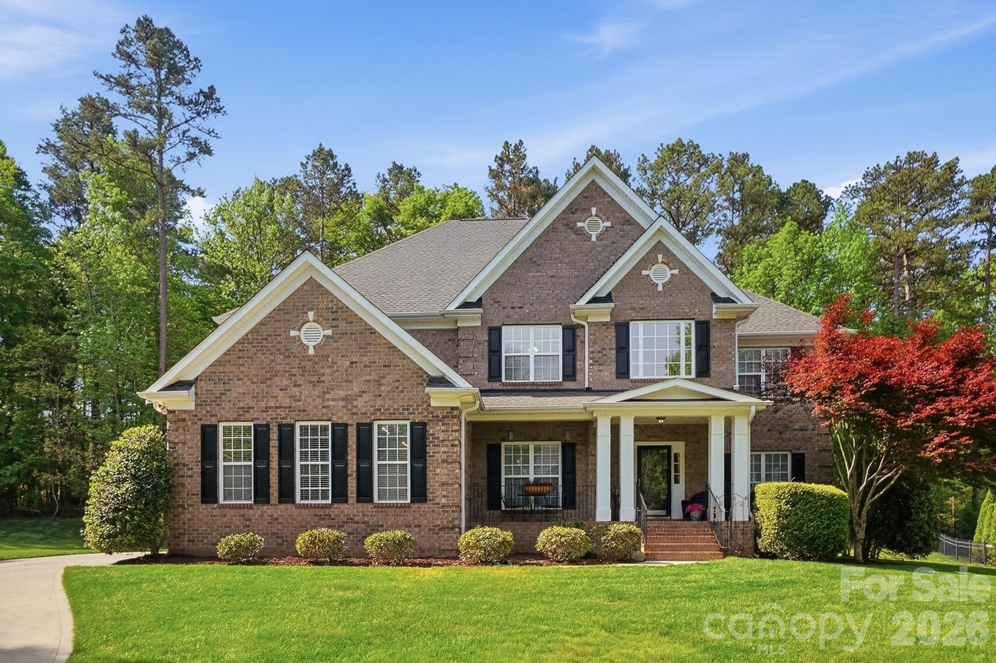 807 Crown Vista Court — Wesley Chapel